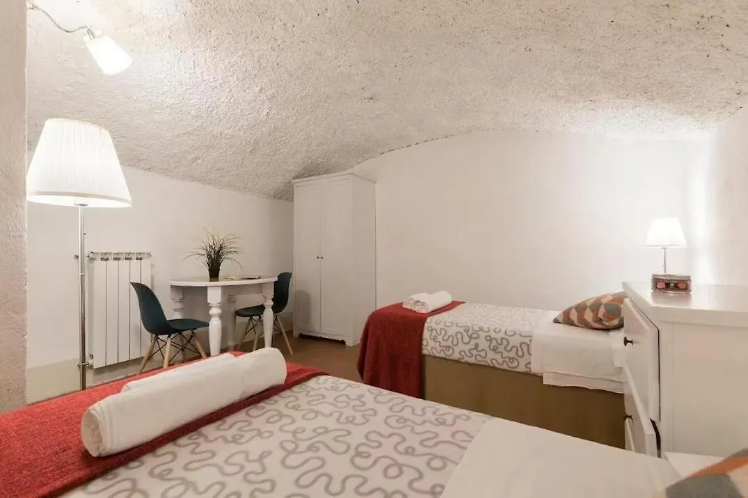 Keys Of Italy - F2 -2Bedroom Apt By Santa Croce Florence